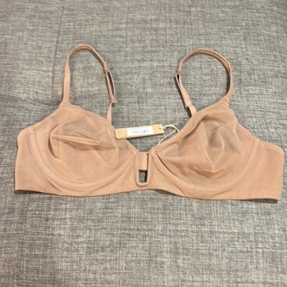 Skims Sheer Underwire Bra - Picture 2 of 8